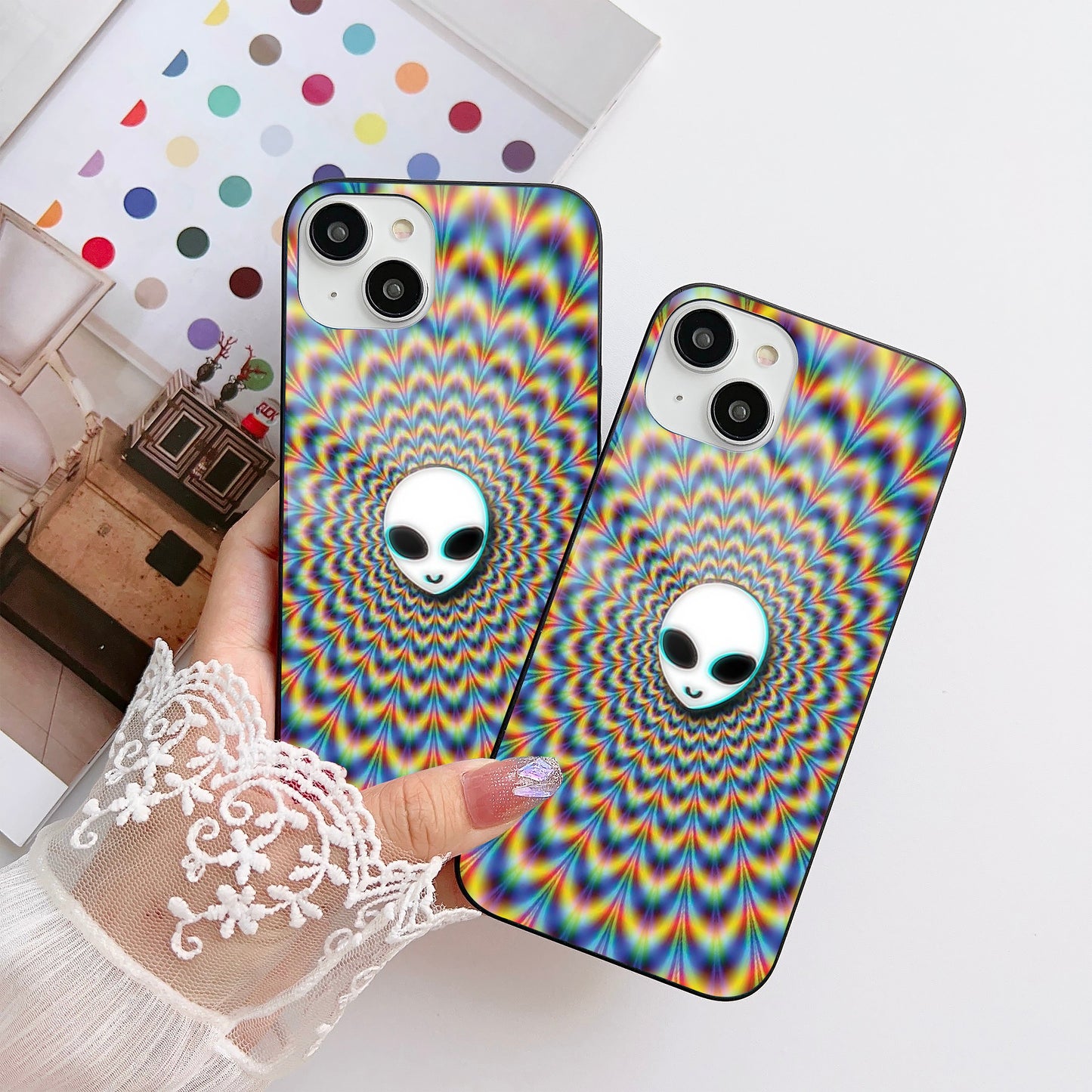 Hypno Alien Glass Case Mobile Cover