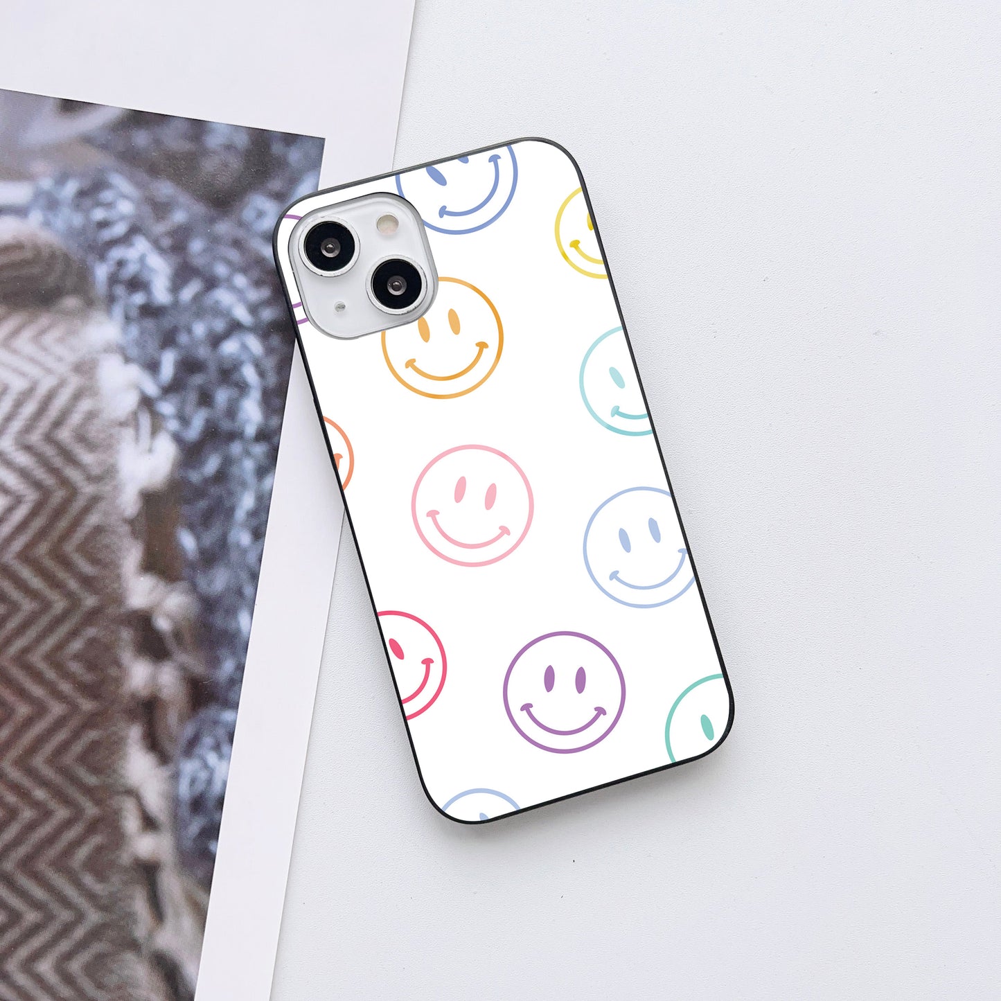 ColorWave Smiley Customized Glass Mobile Cover